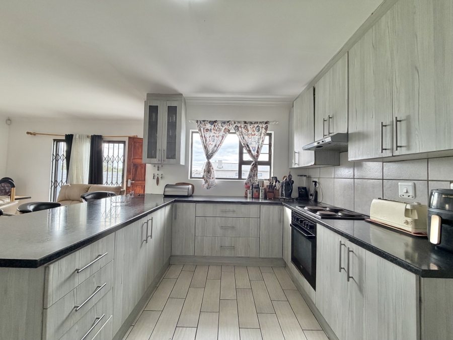 3 Bedroom Property for Sale in Fountains Estate Eastern Cape